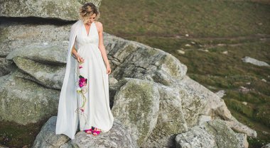 Robe de mariée de démonstaration pour les petites mains de votre mariage